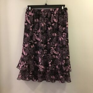 Sag harbor petite medium black & purple floral layered skirt